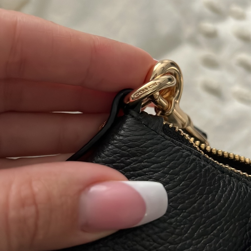 Authentic Elise Pebble Leather Purse - Picture 13 of 15